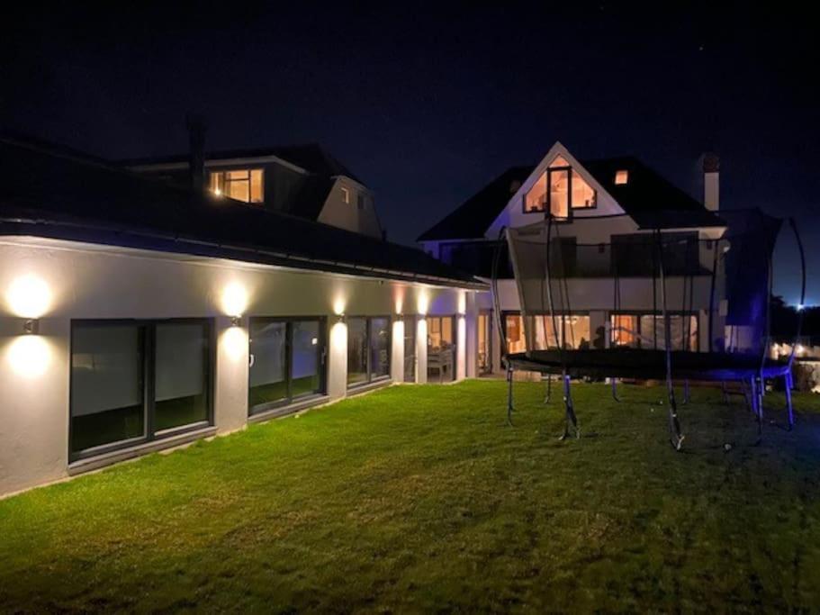 The Boathouse. The Gateway To The Jurassic Coast Vila Poole Exterior foto